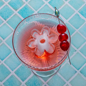 Retro Daisy Silicone Ice Tray - Drinks Plinks