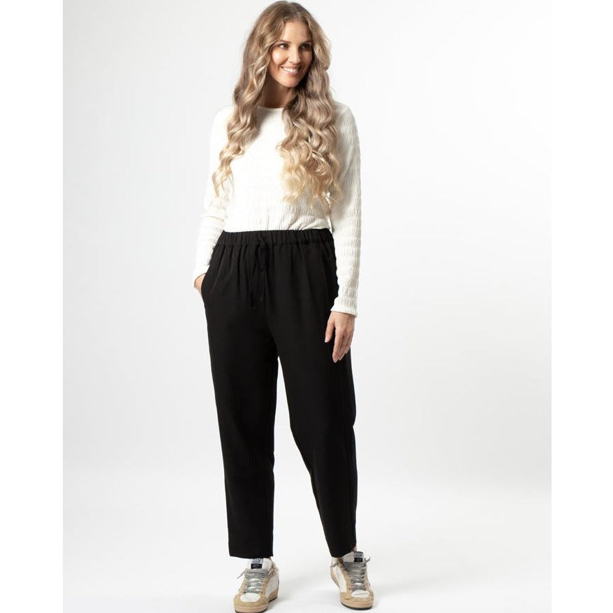 Zuki Pants Black - Stella + Gemma